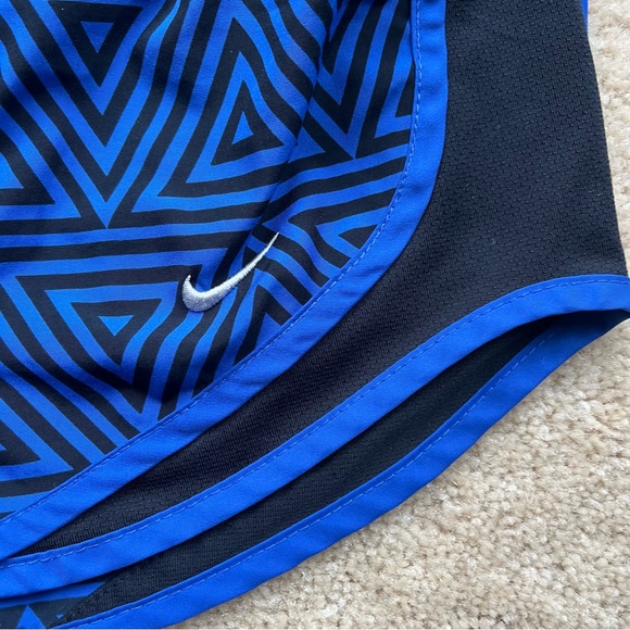 Nike Dri-Fit Women's Black & Blue Tempo Running Shorts w/ Lining - Size M - VGUC - Picture 4 of 9